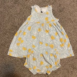 Winter Water Factory 12M toddler dress and shorts set gray floral print